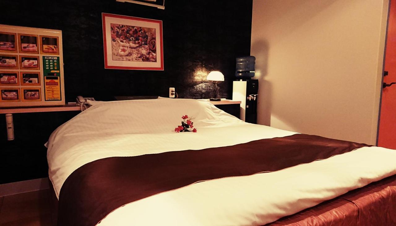 Aloha Inn Aine (Adults Only) فوكوتشياما المظهر الخارجي الصورة